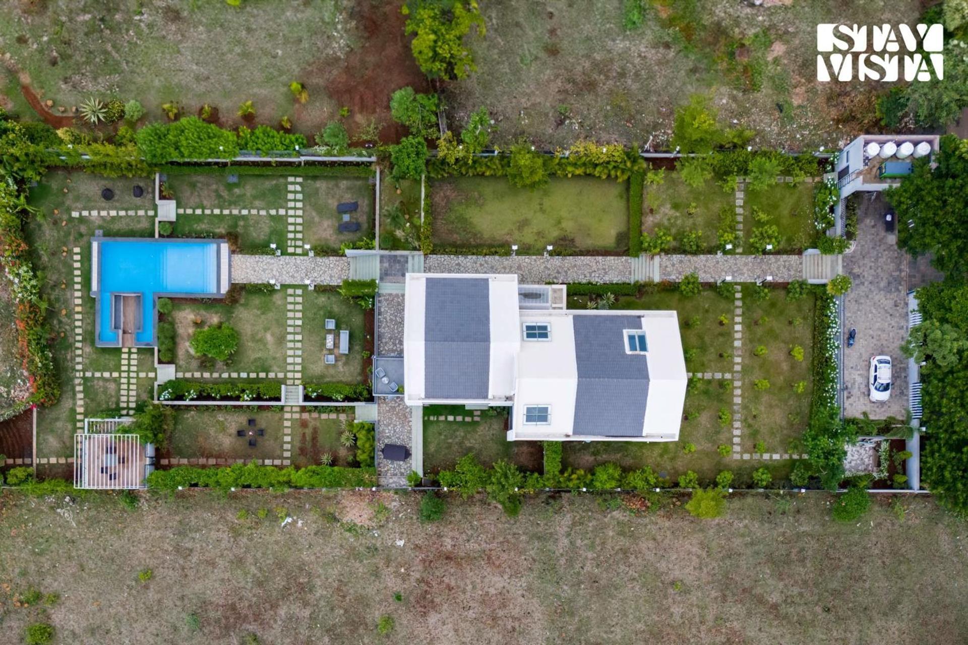 Stayvista At The Rainfield Villa With Gazebo & Lawn Насик Экстерьер фото
